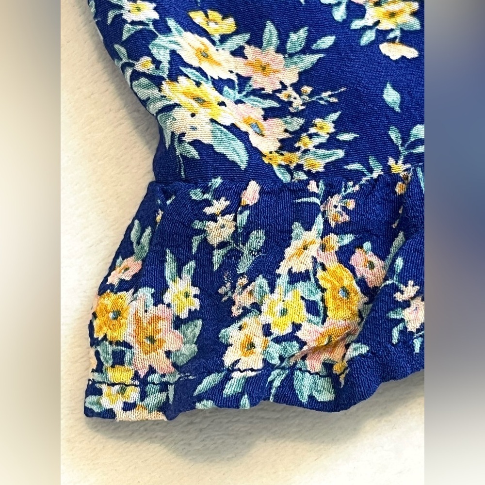 American Eagle Outfitters Blue Floral Elastic Waist Ruffle Shorts Size Small - Picture 3 of 16